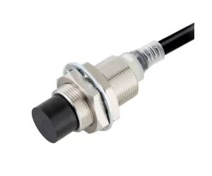 Omron E2E-X4MC18 2M OMS Датчик индуктивный